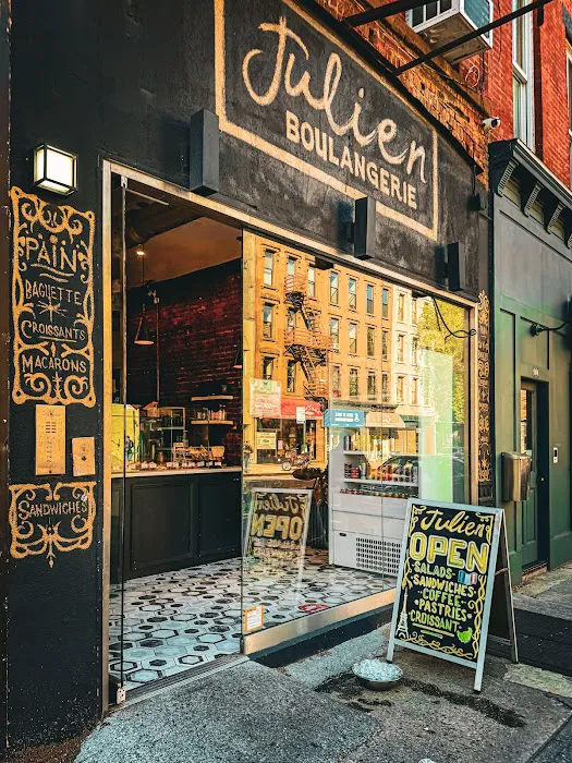 Julien Boulangerie Picture 3