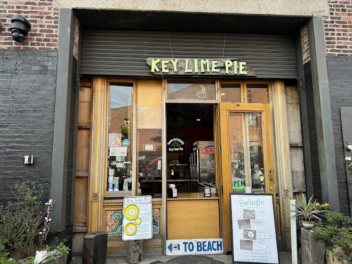 Steve's Authentic Key Lime Pie Picture 3