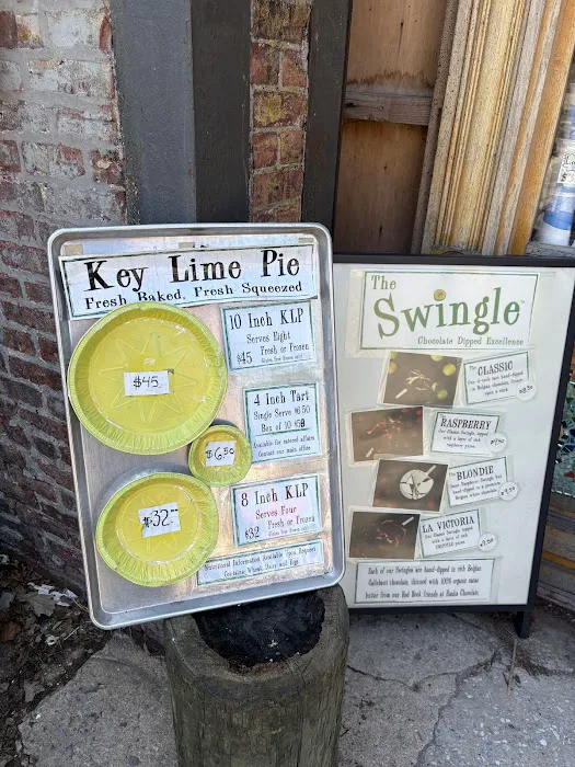 Steve's Authentic Key Lime Pie Picture 9