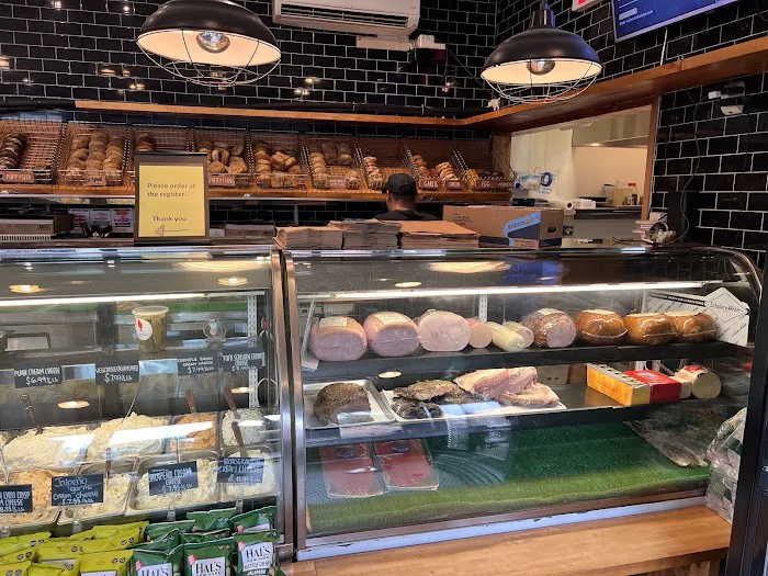 Shelsky's Brooklyn Bagels Picture 6