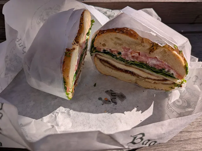 Bagel Pub Picture 4