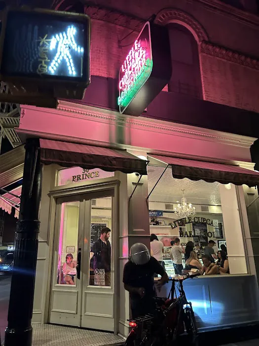 Little Cupcake Bakeshop Picture 5