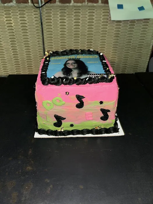Paradise Construction Bakery Picture 5