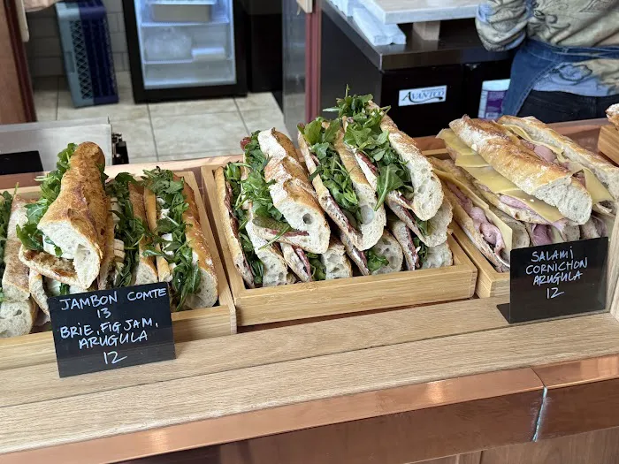 La Bicyclette Bakery Picture 4