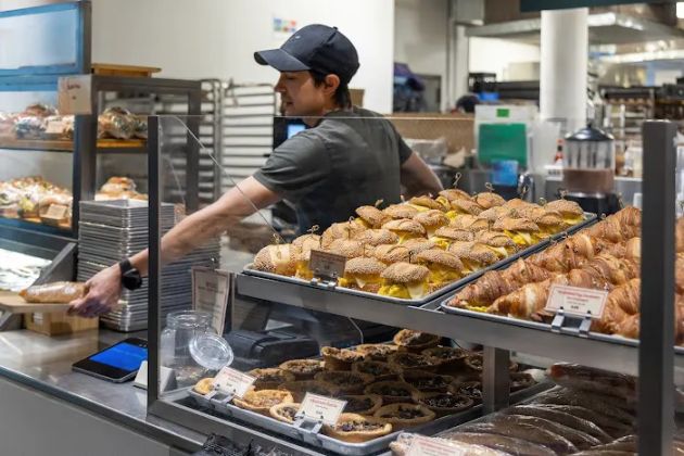 Breads Bakery