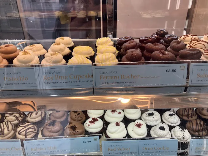Layers Bakeshop Picture 7