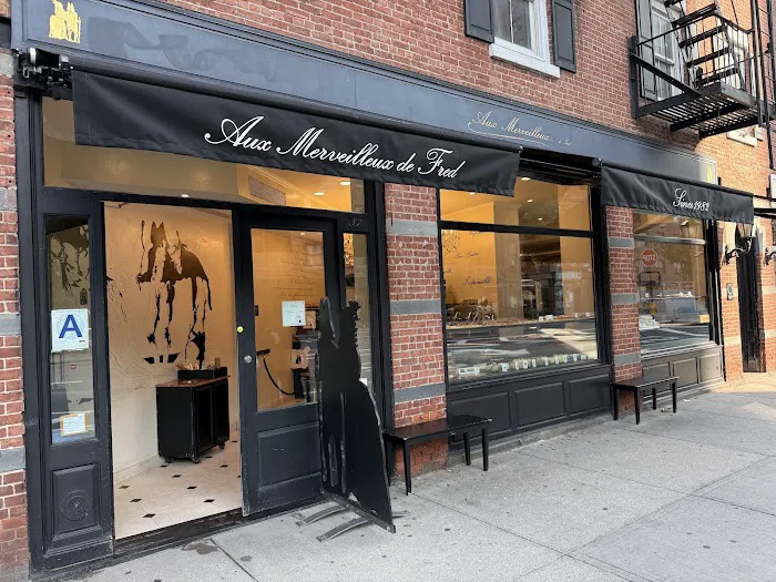 Aux Merveilleux de Fred Picture 1