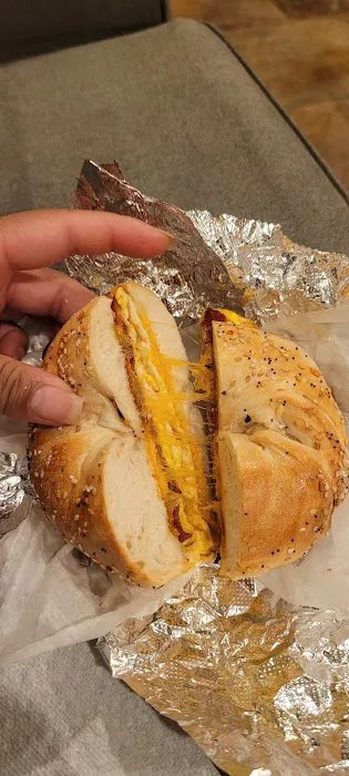 La Bagel Delight Picture 1
