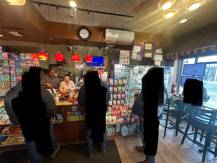 Pizza & Bagels On 3rd Picture 8