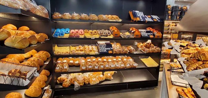Shloimy's Bakery Picture 6