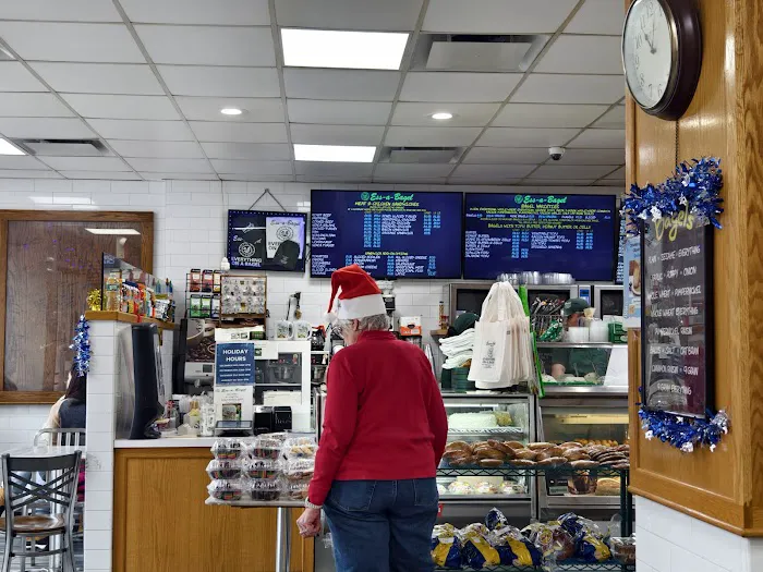 Ess-a-Bagel Picture 9