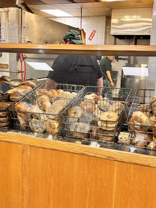 Ess-a-Bagel Picture 8