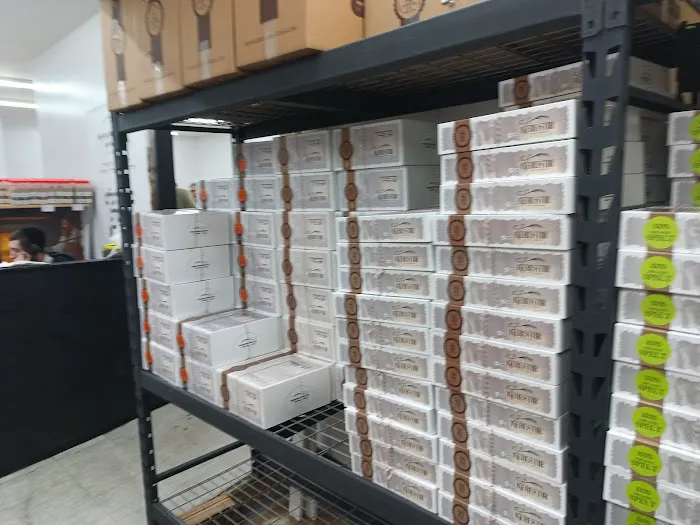 Kerestir Matzah Bakery קערעסטיר מצה בעקערי Picture 8