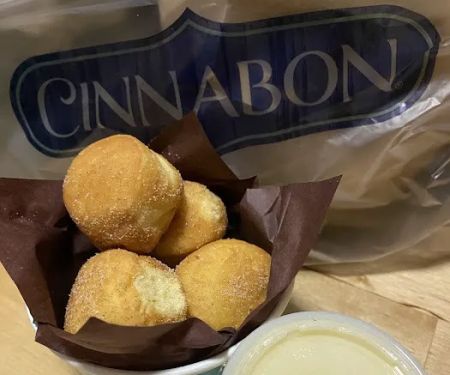 Cinnabon