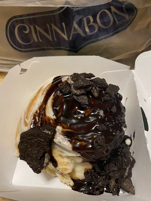 Cinnabon Picture 5