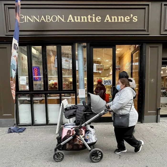 Cinnabon Picture 9