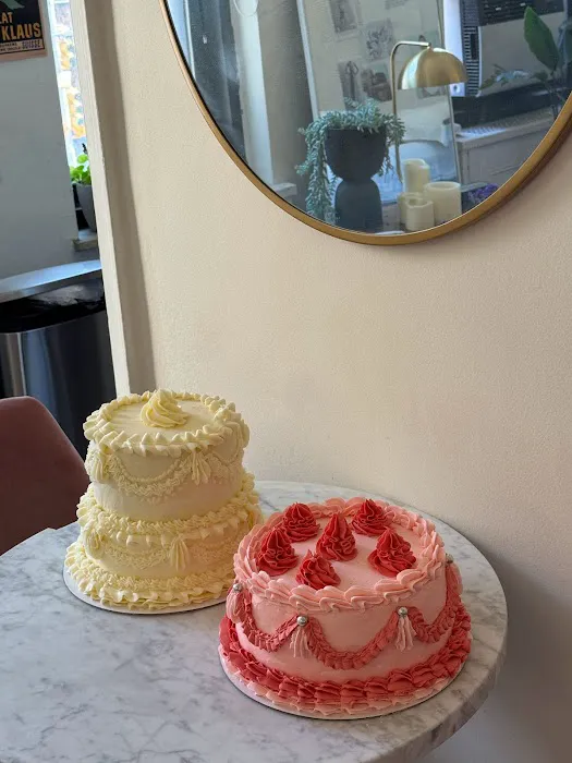 Screaming in Cakes Picture 2