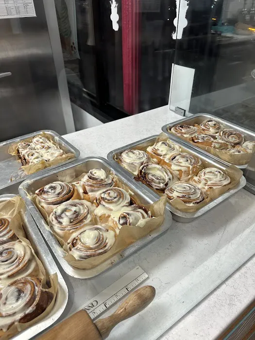 Cinnabon / Carvel Picture 2