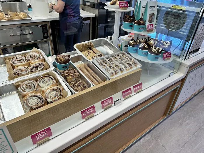 Cinnabon / Carvel Picture 9