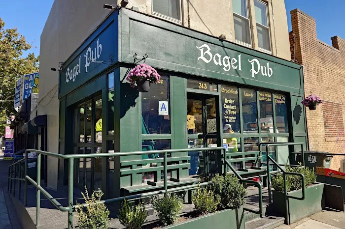 Bagel Pub Picture 3