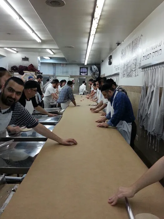 Kehilath Yakov Pupa & Tzehlem Matzo Bakery Picture 8