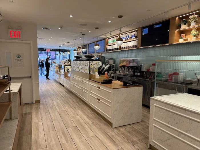 Angelina Bakery Nomad Picture 7