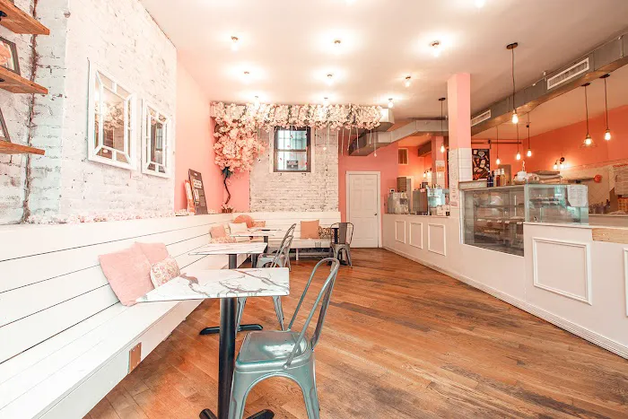 Je T’aime Patisserie Picture 1