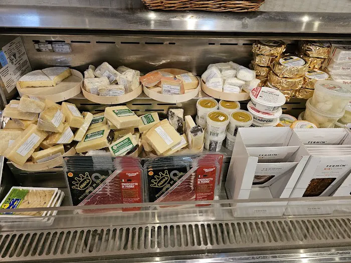 Saraghina Bakery Picture 7