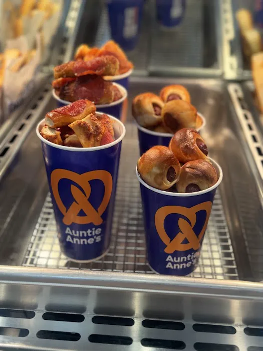 Auntie Anne's Picture 3