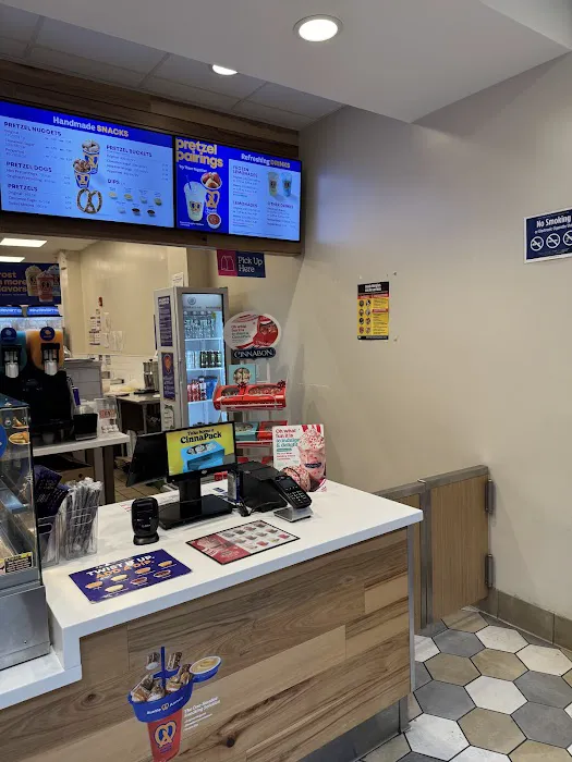 Auntie Anne's Picture 9