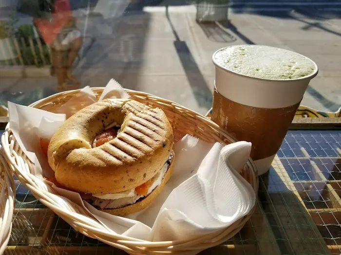 Lula Bagel Picture 2
