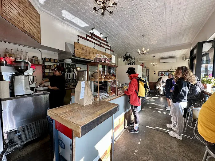 Lula Bagel Picture 5