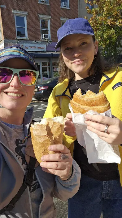 Tasty Bread Artisan Bakery Picture 1