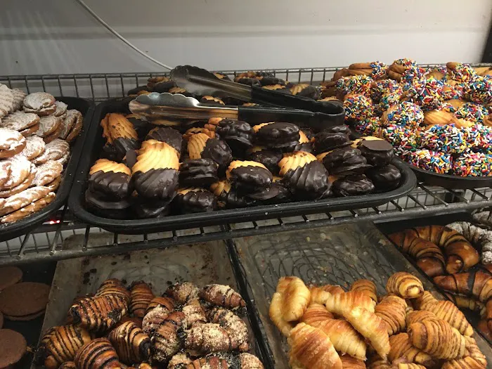 Steinberg's Kosher Bakery Picture 3
