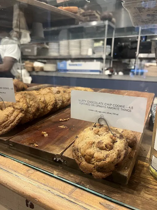 Maman coffee bakery kitchen Picture 2