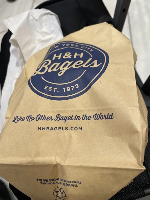 H&H Bagels Picture 10