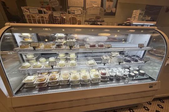 Magnolia Bakery - Moynihan Train Hall