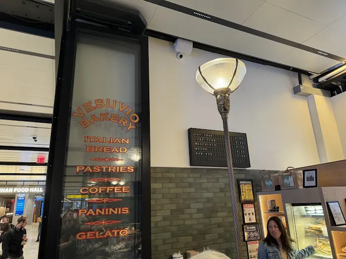 Vesuvio Bakery Moynihan Train Hall Picture 4