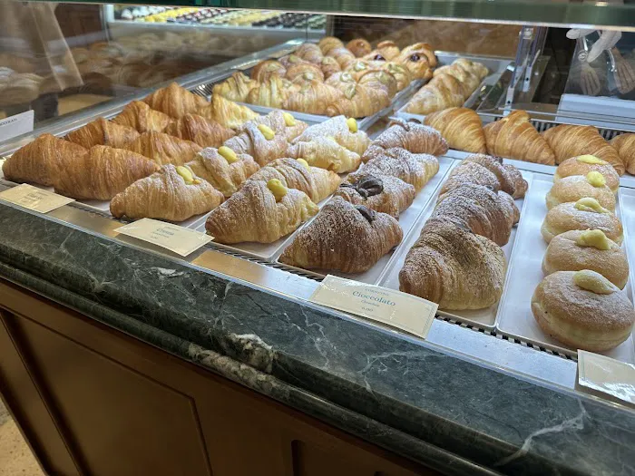 Realmuto: Italian Pastry & Gelato Picture 1