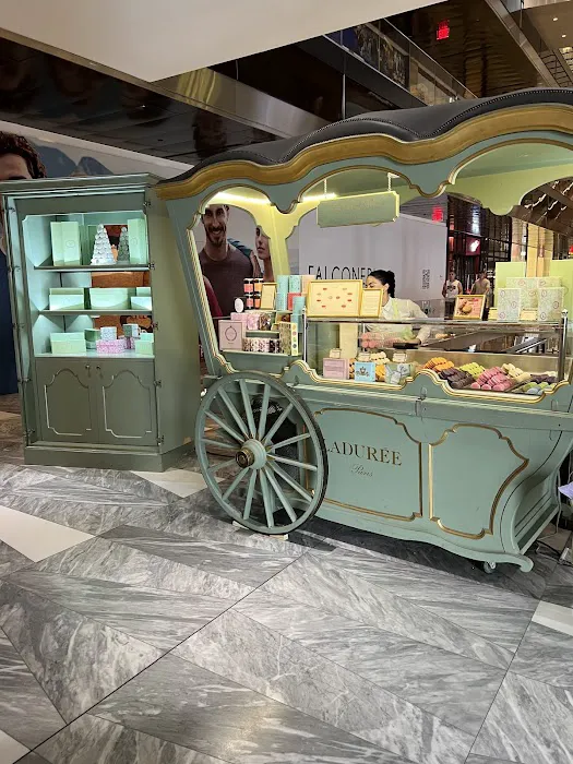 Ladurée Picture 7