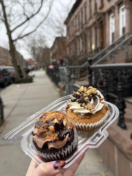 Doughgirl Cupcakes - Bedstuy Picture 4
