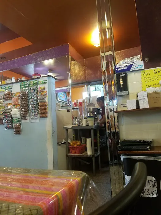Las Conchitas Bakery Picture 4