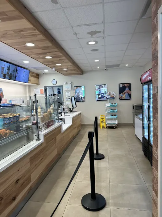 Auntie Anne's Picture 5