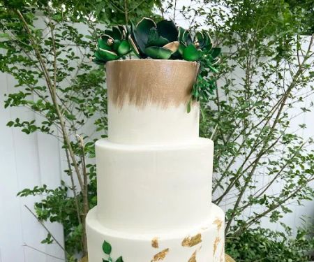 SprinkledByG | NYC Custom Cakes