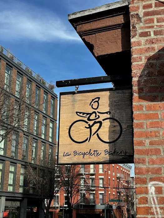 La Bicyclette Bakery Picture 5