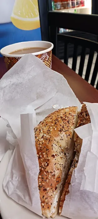 SHM Bagel & Coffee Shop Picture 5