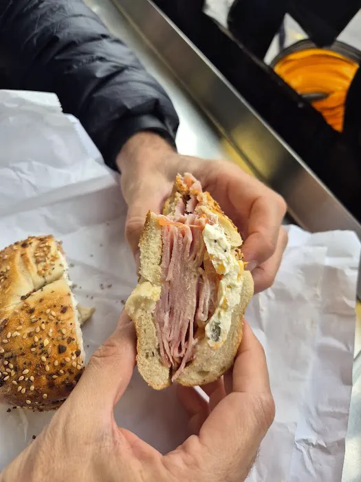 Bagelsmith - Bedford Ave. Picture 4