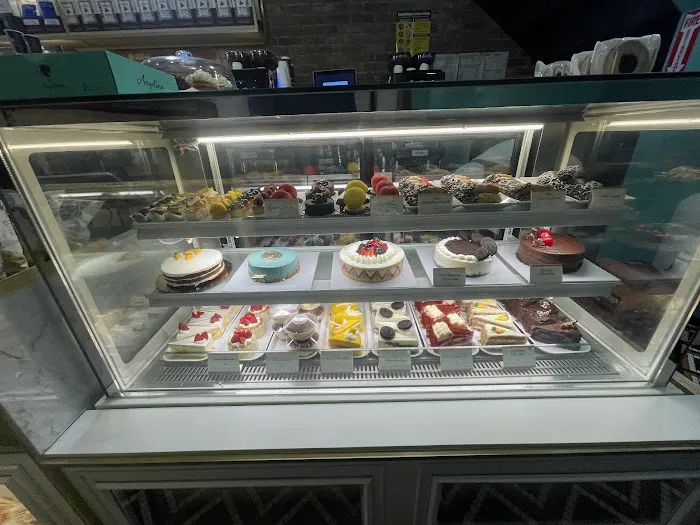 Angelina Bakery & Pizza Picture 1