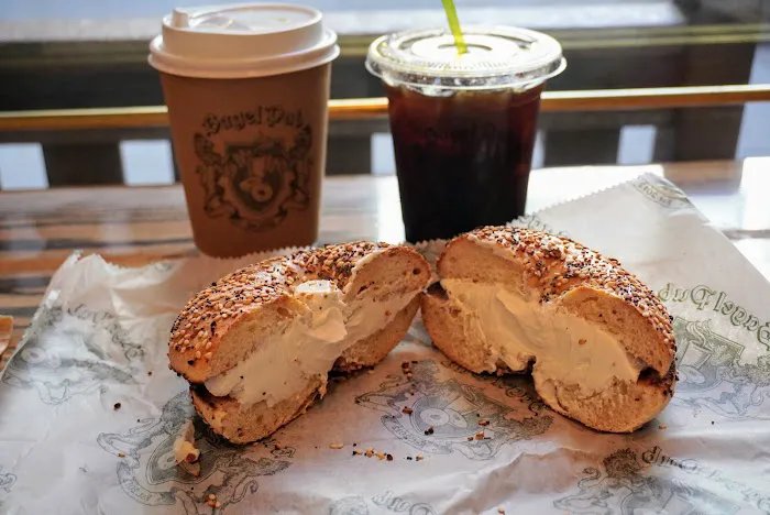 Bagel Pub - Garment District Picture 2
