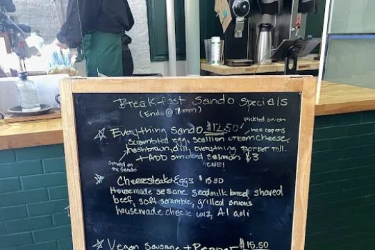 Dolly's Coffee Shop